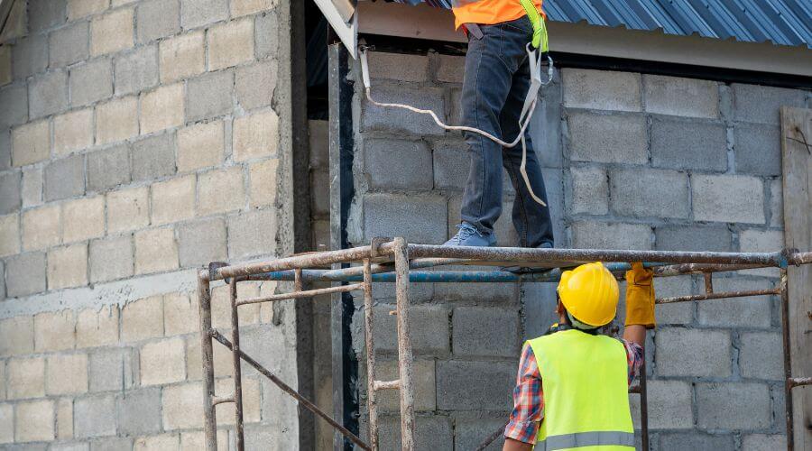 Expert Emergency Roof Repairs services in Canyon Country, CA